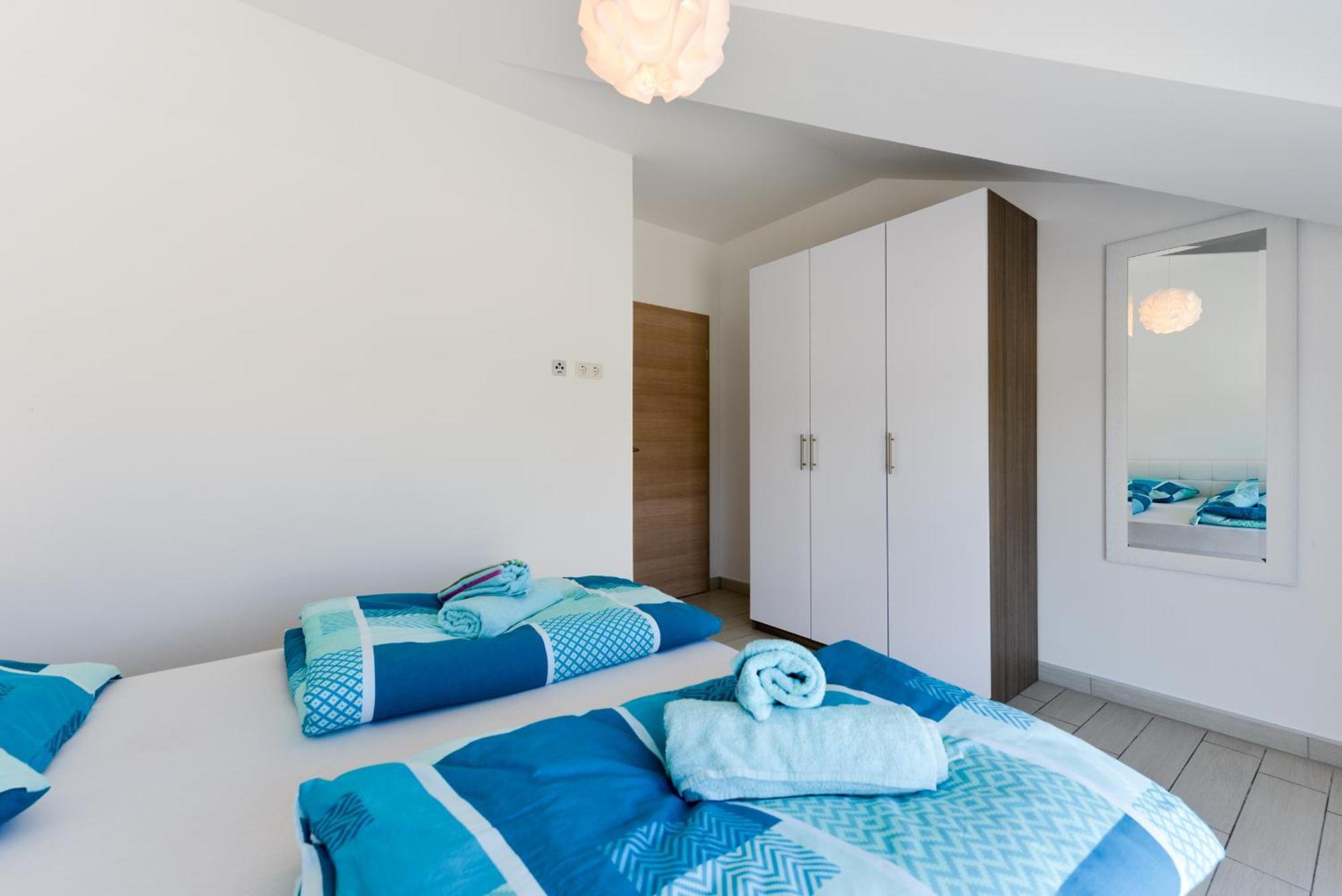 Apartmani Martin Mit Beheiztem Pool With Heated Pool Бибине Екстериор снимка